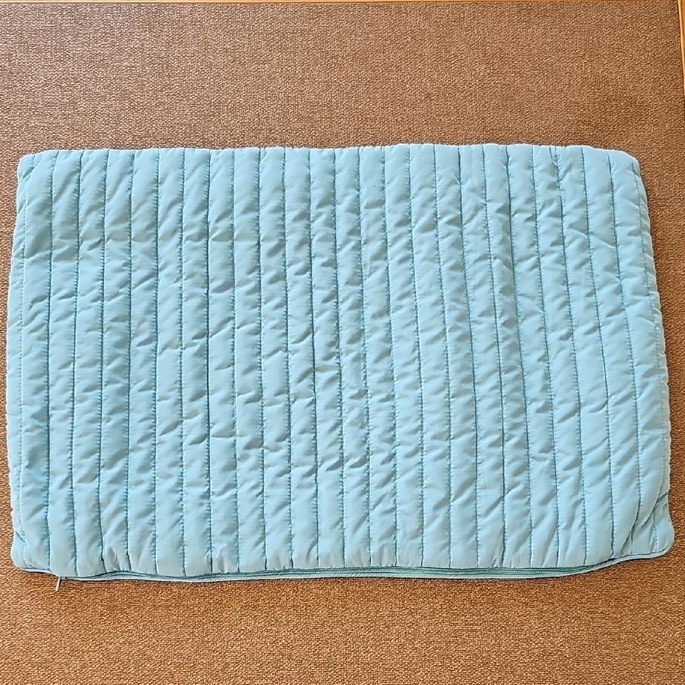 Quilted Blue Bedding Set - Picture 7 of 7
